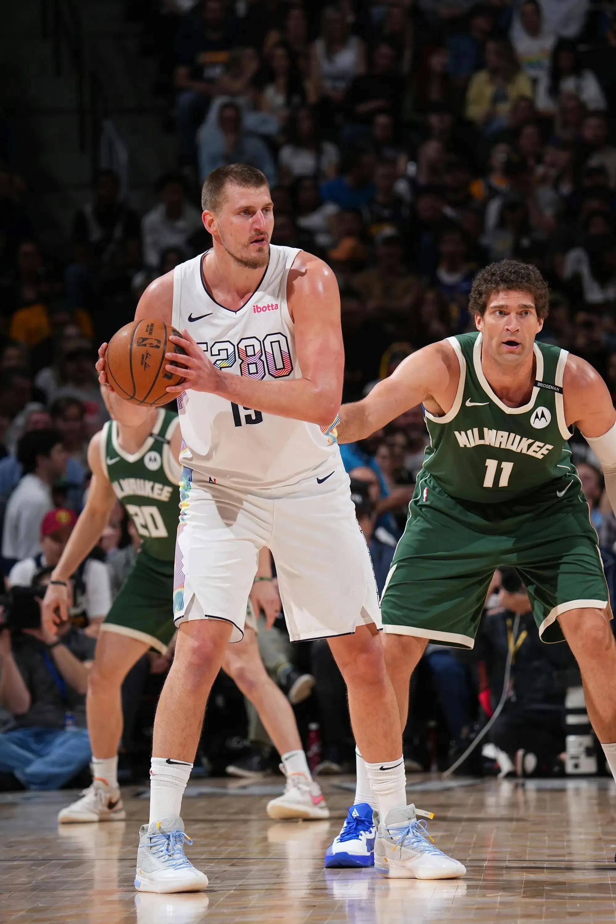 轻球员还是 轻球员还是