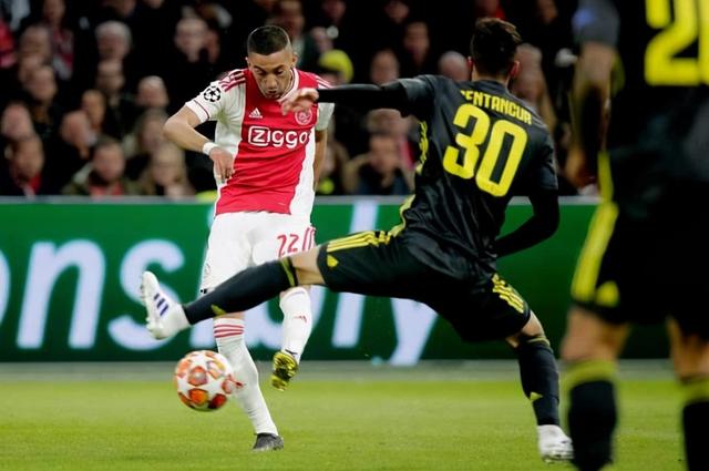 表现非常出 表现非常出