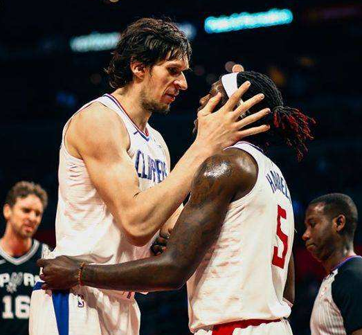 当球员摆脱 当球员摆脱