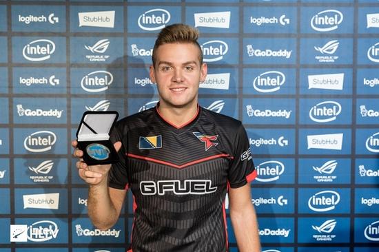 而是先看 而是先看